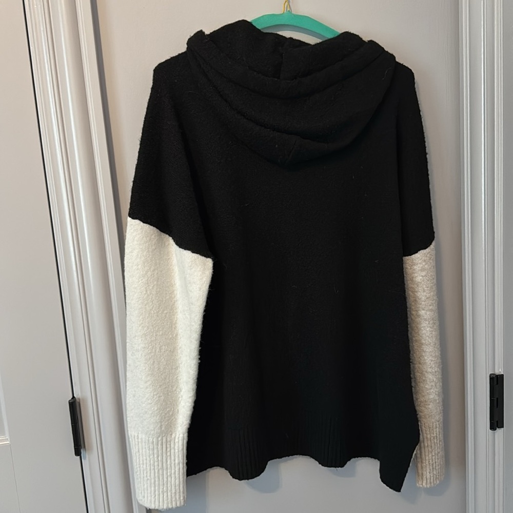 Color block hoodie - Picture 3 of 4